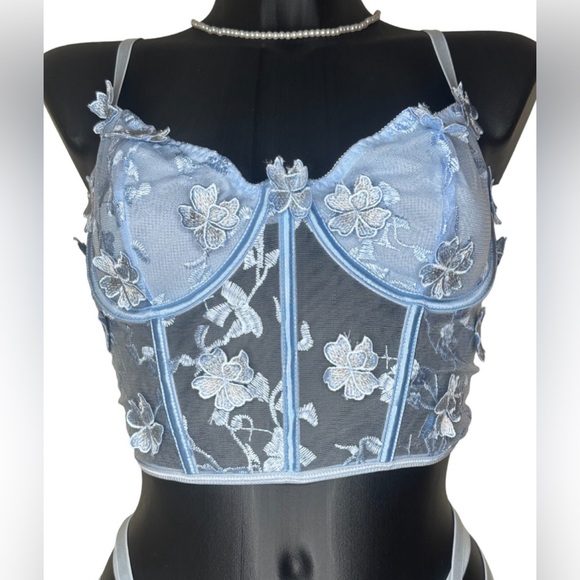 Embroidered Lingerie Set, Floral - Light blue - Size Small - Picture 3 of 7